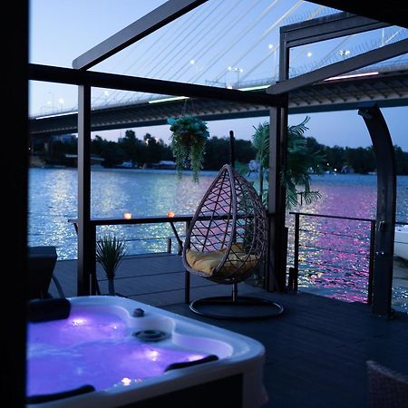 Ada Moment Splav- Kuca Na Reci Beograd- Floating House On Sava River ,Belgrade Exterior photo