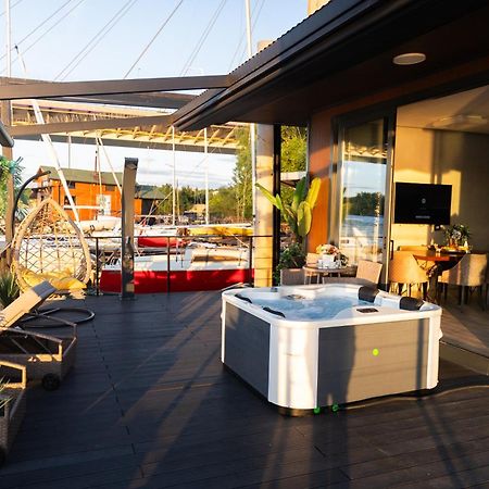 Ada Moment Splav- Kuca Na Reci Beograd- Floating House On Sava River ,Belgrade Exterior photo